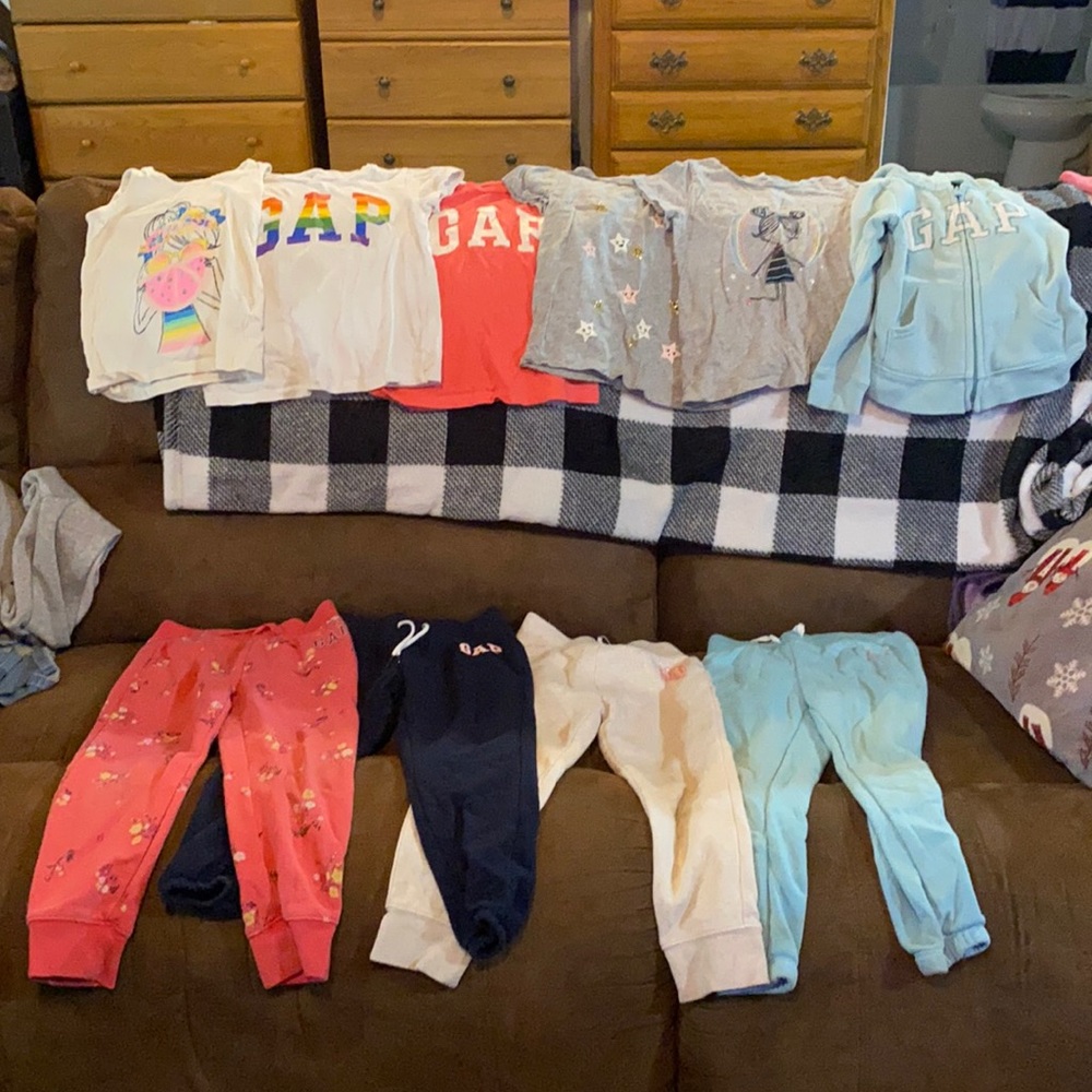 Gap shirts sweatshirt and sweatpants